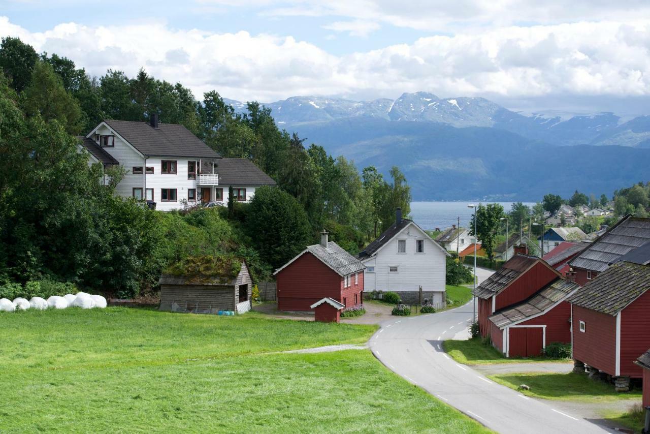 Mo Gardsferie Villa Øystese Exteriör bild